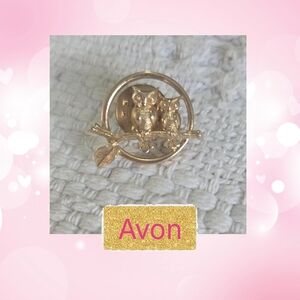 Avon Gold-Tone Owl Brooch